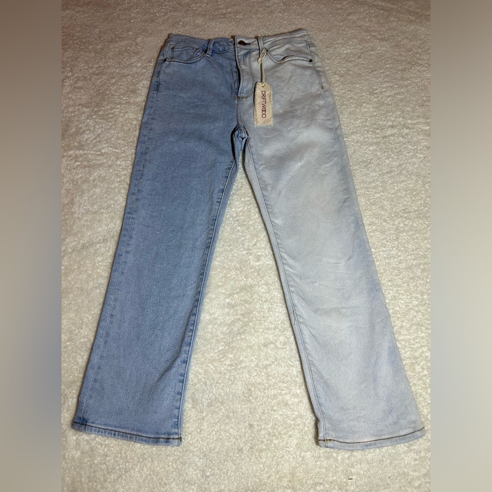 NWT Driftwood Half Colored Jean‎ Size 28